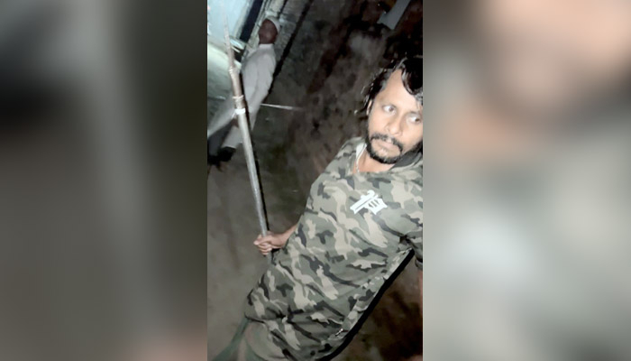 ছাত্রলীগ নেতাসহ ১৩ জনের বিরুদ্ধে থানায় মামলা