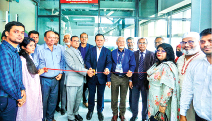 ড্যাফোডিল ইউনিভার্সিটি ক্যাম্পাসে চালু হয়েছে বিসিক সার্ভিস সেন্টার