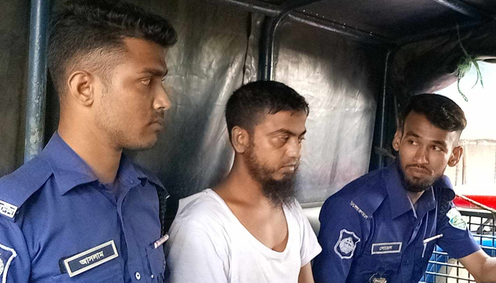 মাদ্রাসায় ছাত্রকে বলাৎকার চেষ্টার অভিযোগে শিক্ষক গ্রেপ্তার