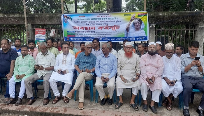 ডিএমপি কমিশনার কীভাবে ছাত্রলীগের নেতাদের দেখতে যান, প্রশ্ন ফারুকের