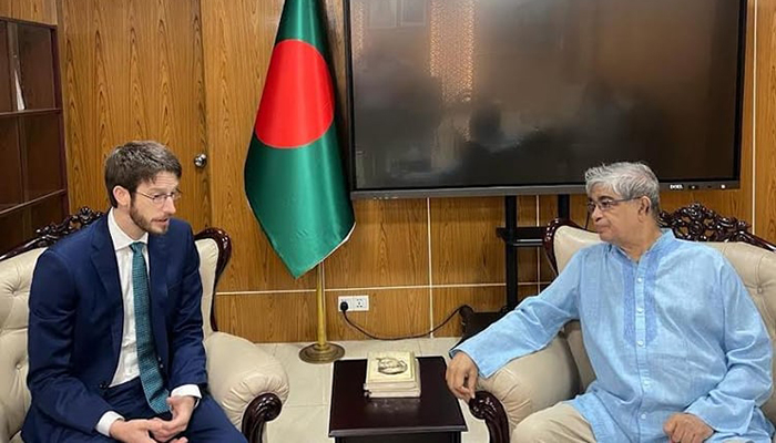 গুগলকে বাংলাদেশে অফিস ও ডাটা সেন্টার স্থাপনের আহ্বান মন্ত্রীর