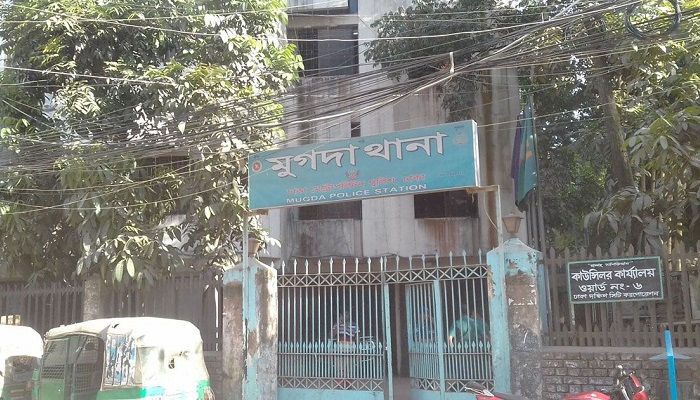 মুগদায় ভবন থেকে পড়ে যুবকের মৃত্যু নিয়ে রহস্য