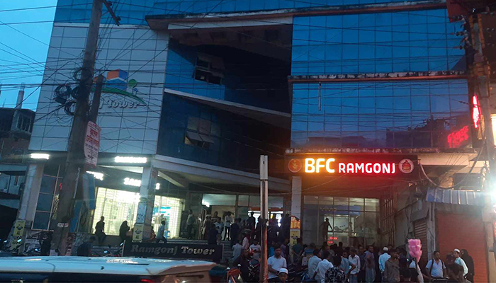 বীমার টাকা জমা দিতে এসে লাশ হলেন গৃহবধূ