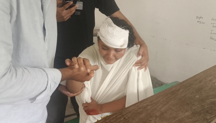 শিক্ষকের ভুলে পরীক্ষা দিতে পারলেন না মুন্নি