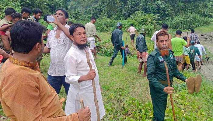 টেকনাফে তিন বনকর্মীকে অপহরণ