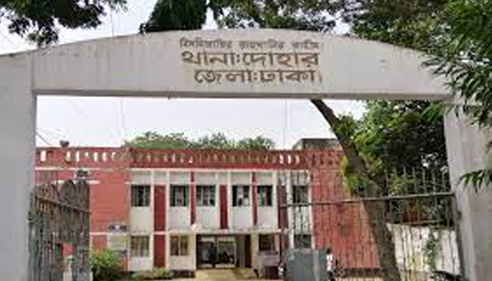 গৃহবধূকে রামদা দিয়ে কুপিয়ে স্বামীর পলায়ন গৃহবধূকে রামদা দিয়ে কুপিয়ে স্বামীর পলায়ন