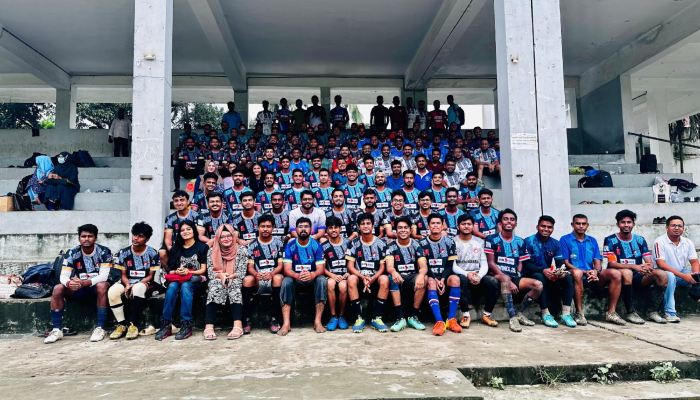 ভ্রাতৃত্বের জয়গান নিয়ে শুরু ফাইন্যান্স চ্যাম্পিয়নস লিগ ভ্রাতৃত্বের জয়গান নিয়ে শুরু ফাইন্যান্স চ্যাম্পিয়নস লিগ