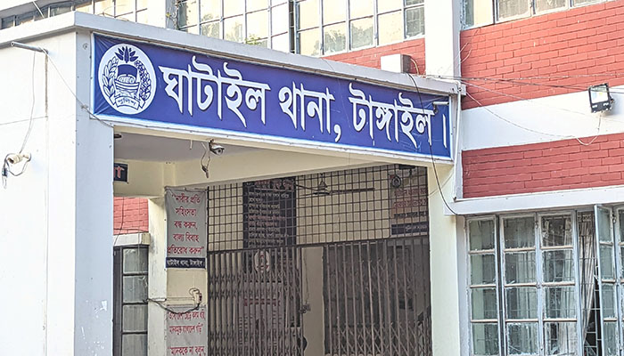 হত্যাকাণ্ডের শিকার সেই ভ্যানচালক হত্যাকাণ্ডের শিকার সেই ভ্যানচালক