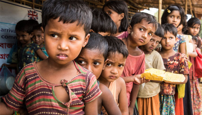 রোহিঙ্গা শরণার্থীদের সামনে খাদ্য সংকট রোহিঙ্গা শরণার্থীদের সামনে খাদ্য সংকট