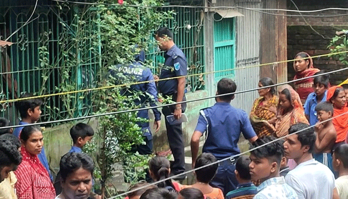 প্রেমিককে ভিডিও কলে রেখে গৃহবধূর আত্মহত্যা প্রেমিককে ভিডিও কলে রেখে গৃহবধূর আত্মহত্যা