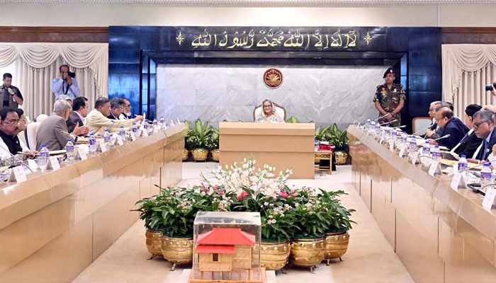 নারী শ্রমিকদের মাতৃত্বকালীন ছুটি বাড়ছে নারী শ্রমিকদের মাতৃত্বকালীন ছুটি বাড়ছে