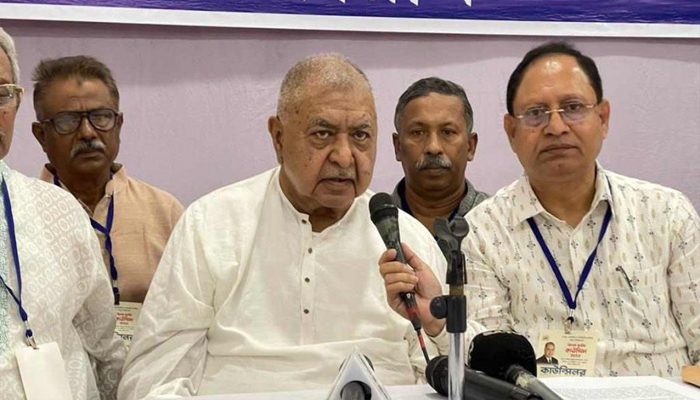 গণফোরামের সভাপতির পদ ছাড়লেন ড. কামাল