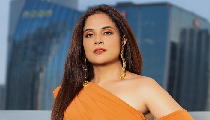 ঐশ্বরিয়ার পর ফ্রান্সে সম্মানিত রিচা চাড্ডা