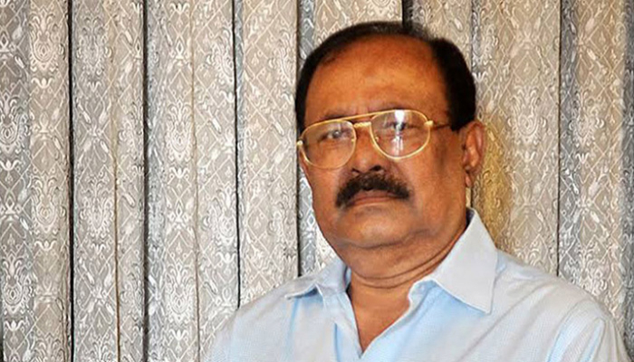 প্রধান শিক্ষক আমাকে কোলে করে মঞ্চ থেকে নামিয়েছিলেন: কাজী হায়াৎ