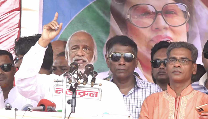 খালেদা জিয়াকে মুক্ত না করে রাজপথ ছাড়ব না: মঈন খান