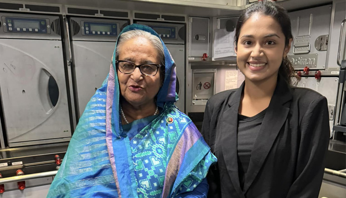 ফারিণের বিদেশ ভ্রমণটা অন্যরকম হয়ে গেল
