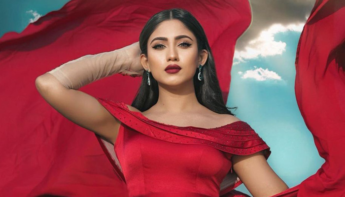 বিয়ের দায়িত্ব বাবা-মায়ের ওপরই ছেড়ে দিয়েছি: সাফা কবির