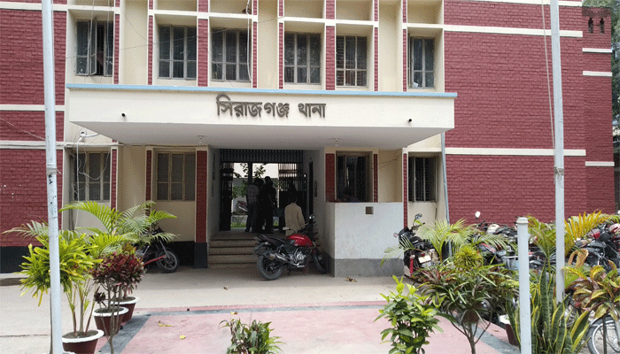 স্ত্রীর প্রেমিকের হাতে খুন, গ্রেপ্তার ৩