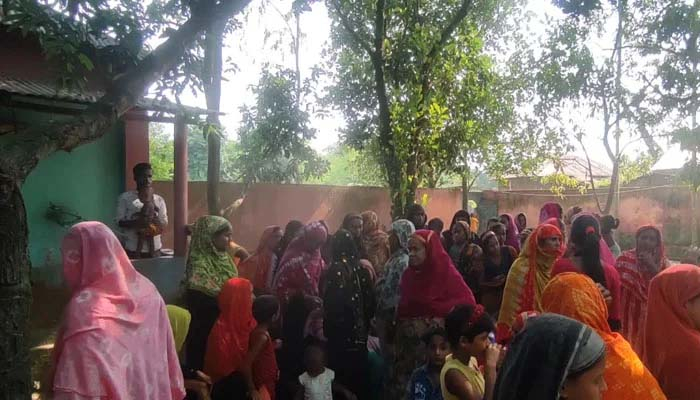 শাপলা তুলতে গিয়ে ডুবে শিশুর মৃত্যু