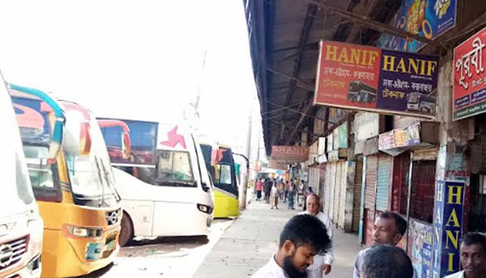 চট্টগ্রামের ২৬ রুটে পরিবহন ধর্মঘট, যাত্রীদের দুর্ভোগ