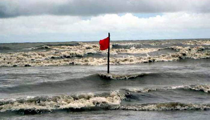 চার সমুদ্রবন্দরে ৩ নম্বর সংকেত