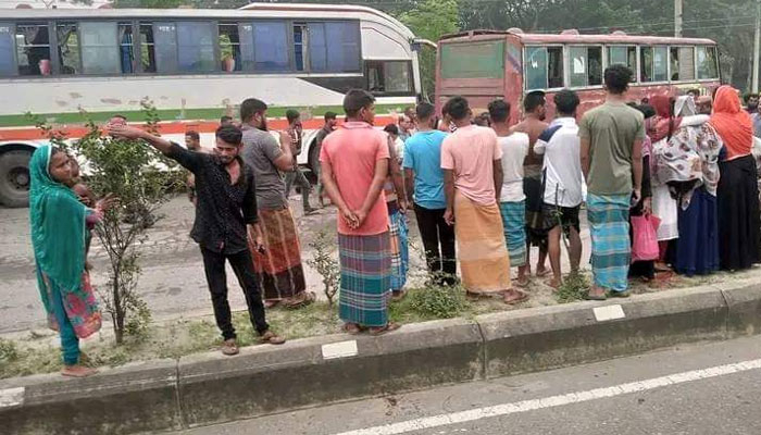 ত্রিশালে বাস দুর্ঘটনায় মৃত্যু বেড়ে ৬