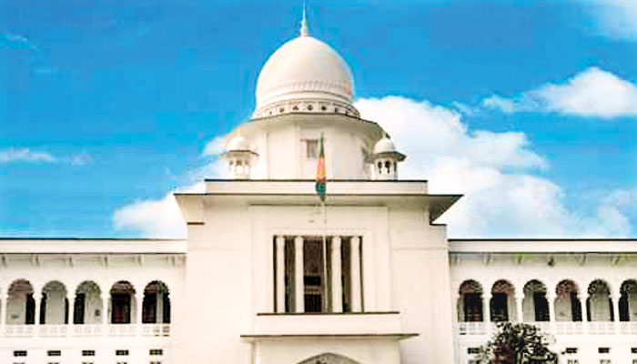উচ্চ আদালতে সাজার  রায় নিয়ে তুলকালাম