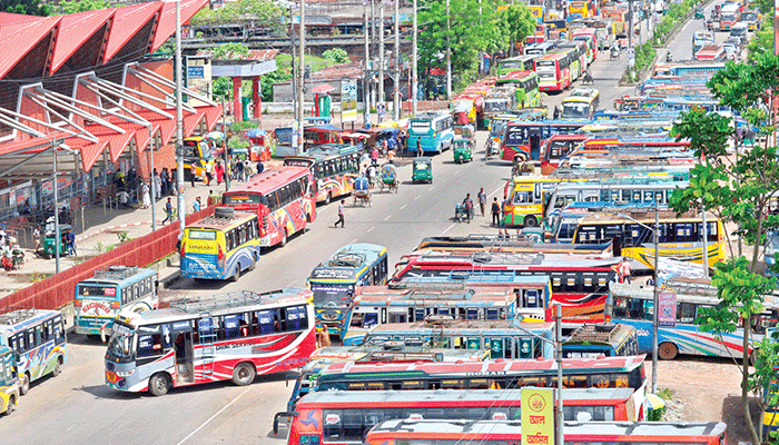 ভেতরে ফিটফাট, বাইরে সদরঘাট