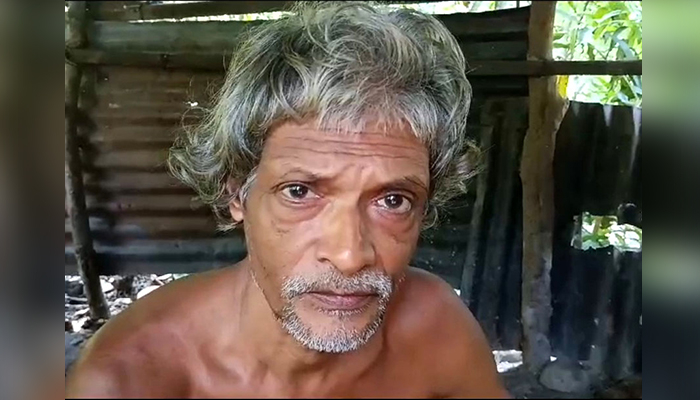 চাকরি না পেয়ে তিন যুগ ধরে বনে বাস