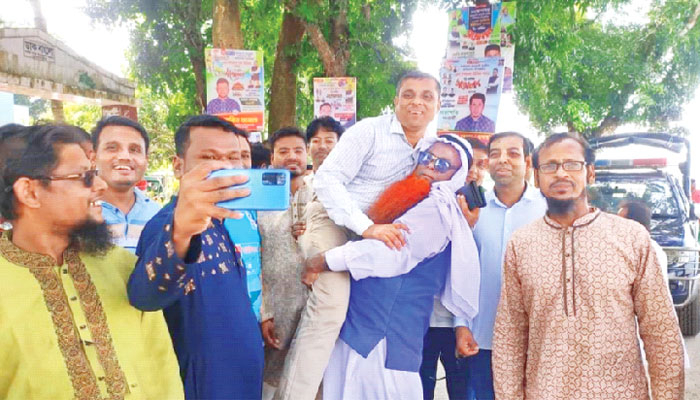 বিচার হয়নি, আসামিরা আ’লীগের ছত্রছায়ায়