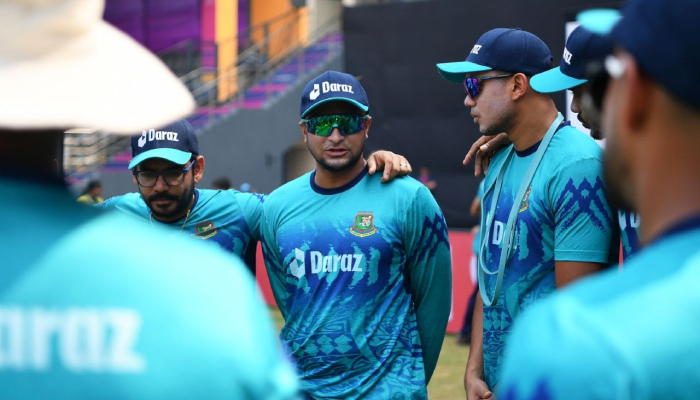 গঙ্গা পাড়ে পদ্মার হাহাকার