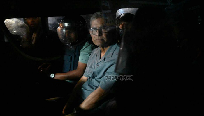 গ্রেপ্তার দেখিয়ে আদালতে নেওয়া হচ্ছে মির্জা ফখরুলকে