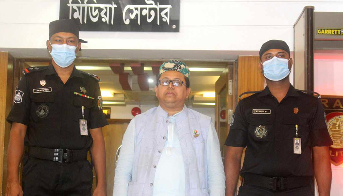 মনোনয়ন পেতে প্রার্থী প্রতি ৩০০ কোটি টাকা চাইতেন হানিফ