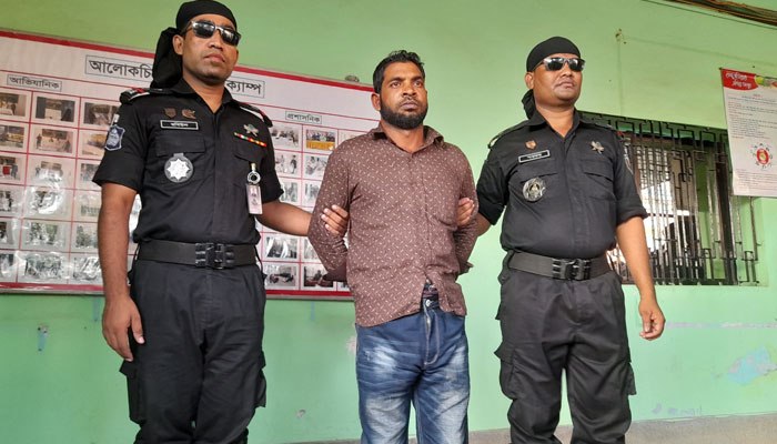ফরিদপুরে যৌতুকের জন্য স্ত্রীকে হত্যা: স্বামী গ্রেপ্তার