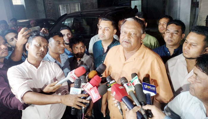 খাদ্যপণ্যের দাম আপাতত কমার সুযোগ নেই: বাণিজ্যমন্ত্রী