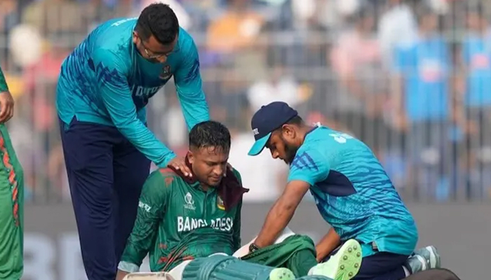 সাকিবকে নিয়ে  ভারত ম্যাচে ঝুঁকি নিতে চায় না দল