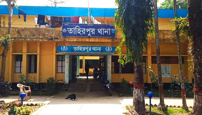 দ্বিতীয় বিয়ে করায় স্বামীর পুরুষাঙ্গ কাটল প্রথম স্ত্রী